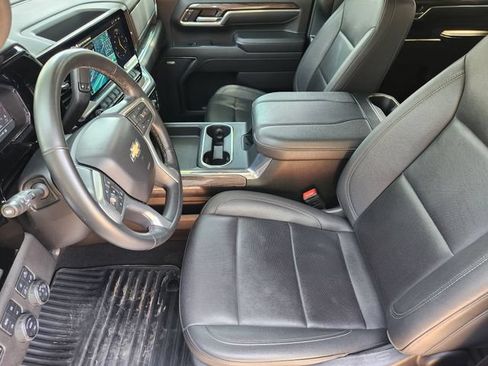 Used 2025 Chevrolet Silverado 2500 LTZ w/ LTZ Premium Texas Edition AWD/4WD image 13
