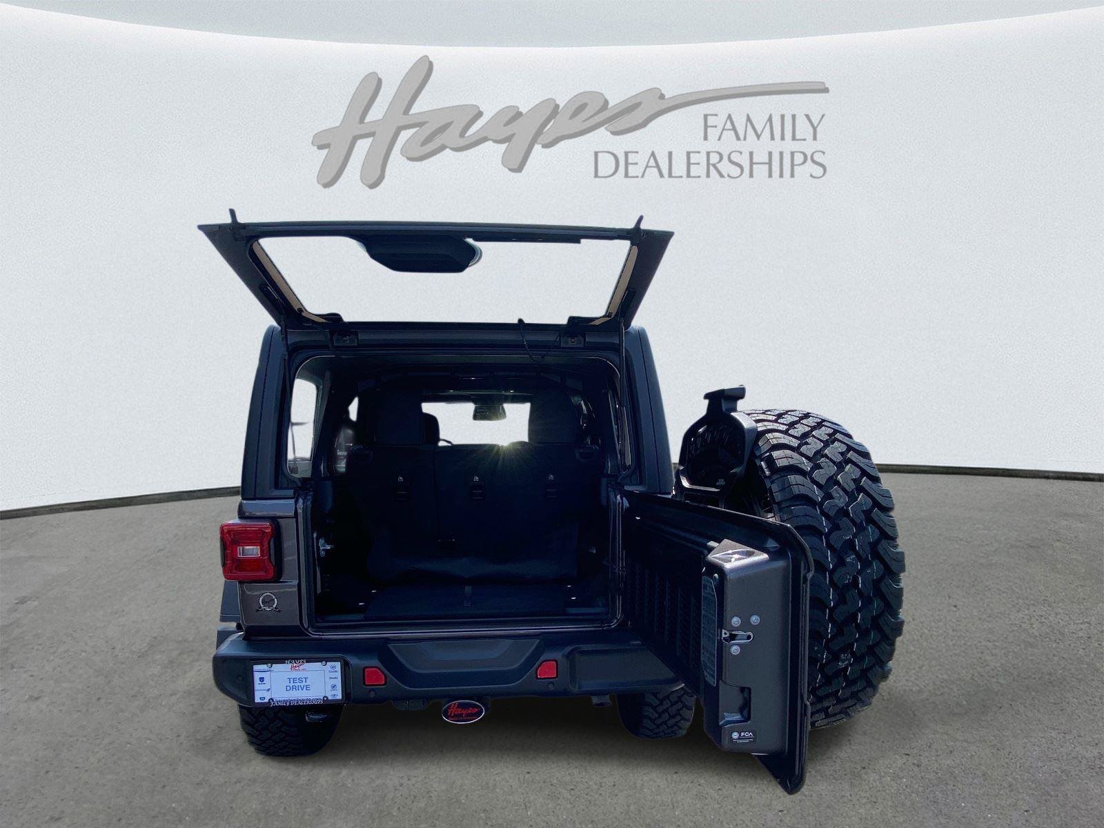 Used 2026 Jeep Wrangler Unlimited Sport AWD/4WD image 5