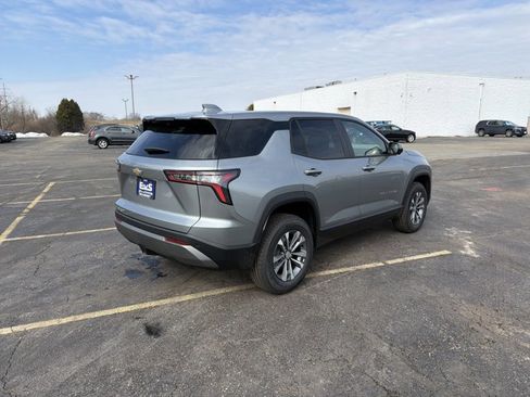 New 2026 Chevrolet Equinox LT w/ Convenience Package II image 5