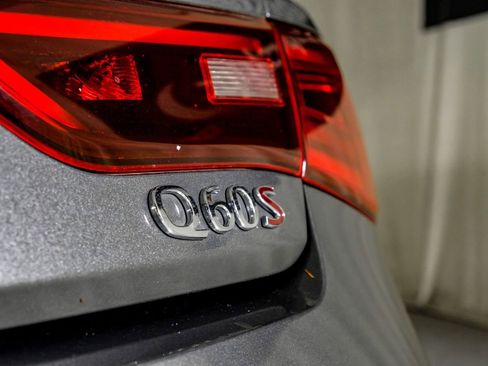 Used 2018 INFINITI Q60 Red Sport 400 w/ Sensory Package 3.0T Sport image 38