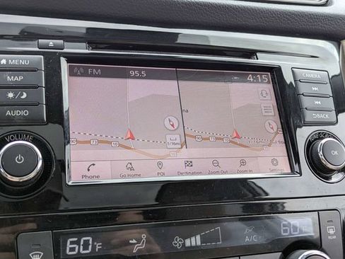 Used 2018 Nissan Rogue SL w/ Premium Package FWD image 23