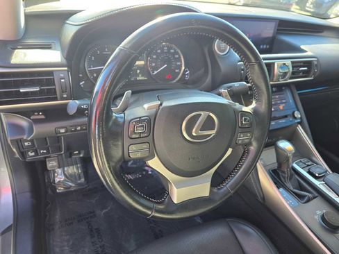 Used 2017 Lexus IS 200t image 25