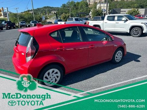 Used 2016 Toyota Prius C Three FWD image 3
