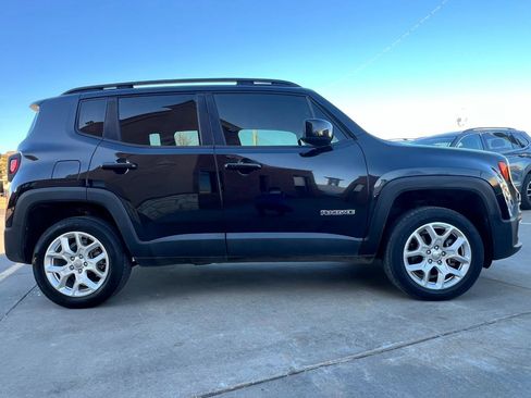 Used 2016 Jeep Renegade Latitude w/ Popular Equipment Group image 3