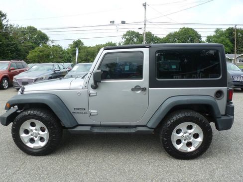 Used 2014 Jeep Wrangler Sport AWD/4WD image 12
