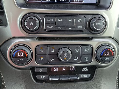 Used 2019 Chevrolet Tahoe LS w/ Enhanced Driver Alert Package RWD image 15