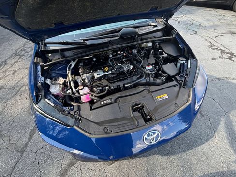 Used 2025 Toyota Prius LE FWD image 26