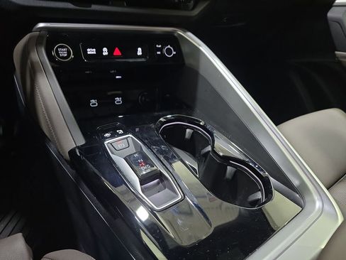 Used 2025 Audi Q5 Prestige AWD/4WD image 27