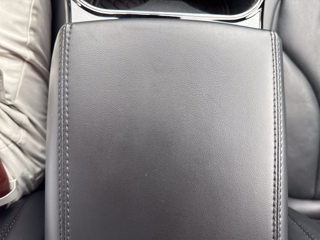 Used 2022 Lincoln Nautilus Reserve AWD/4WD image 32
