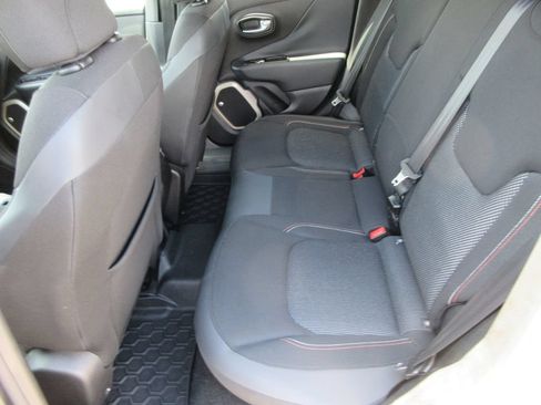 Used 2016 Jeep Renegade 75th Anniversary AWD/4WD image 13