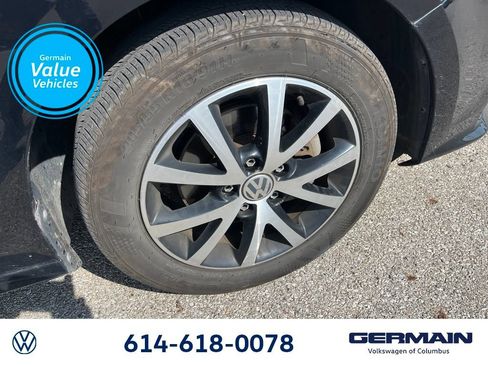 Used 2017 Volkswagen Jetta SE FWD image 13