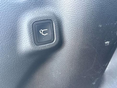 Used 2022 Jeep Compass Latitude w/ Convenience Group image 28