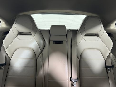 Certified 2025 Porsche Panamera image 16