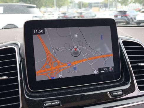 Used 2018 Mercedes-Benz GLS 450 4MATIC image 24