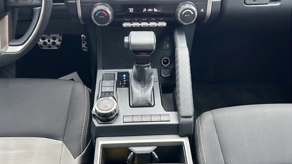 Certified 2025 Toyota Tacoma TRD Sport AWD/4WD image 15