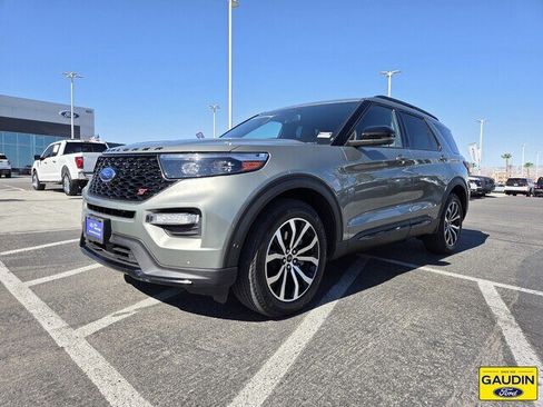 Certified 2020 Ford Explorer ST w/ Premium Technology Package AWD/4WD image 3