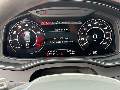 Used 2022 Audi RS 7 Sportback AWD/4WD image 12