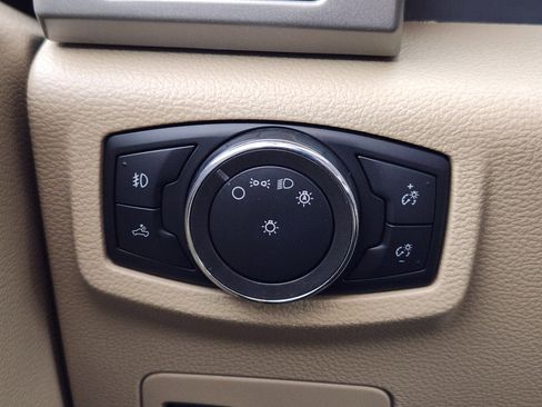 Certified 2018 Ford F150 Lariat w/ Equipment Group 502A Luxury image 27