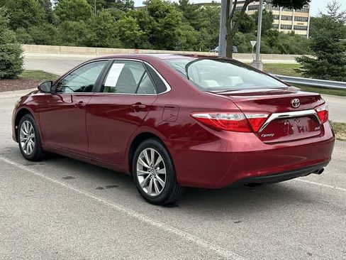 Used 2017 Toyota Camry XLE FWD image 30