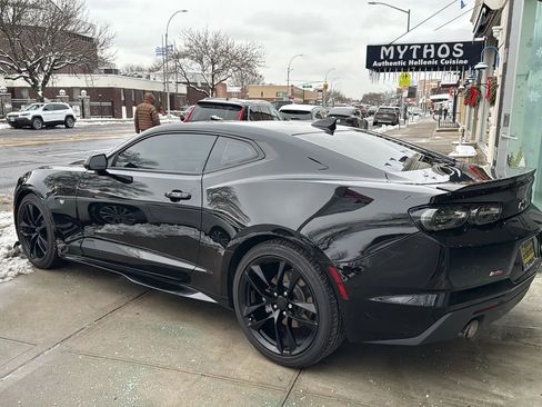 Used 2024 Chevrolet Camaro LT w/ RS Package image 5