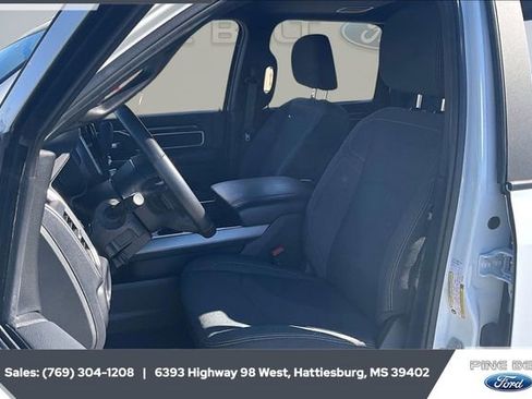 Used 2024 RAM 3500 Big Horn w/ Sport Appearance Package image 19