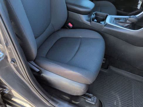 Used 2020 Toyota RAV4 LE w/ All Weather Liner Package AWD/4WD image 20