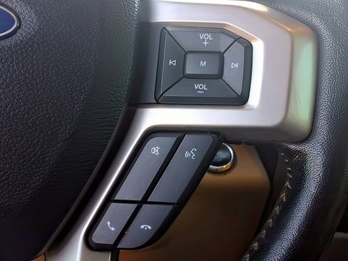 Used 2021 Ford F250 Lariat w/ Lariat Ultimate Package image 19