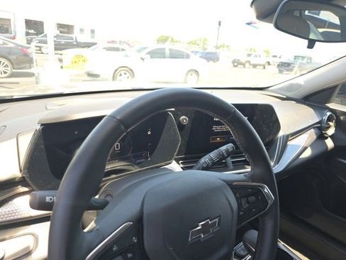 Used 2025 Chevrolet Trax ACTIV w/ Driver Confidence Package FWD image 15