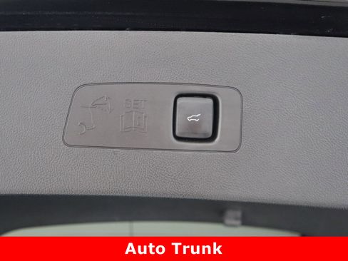 Used 2024 Lincoln Corsair Reserve w/ Equipment Group 201A image 36