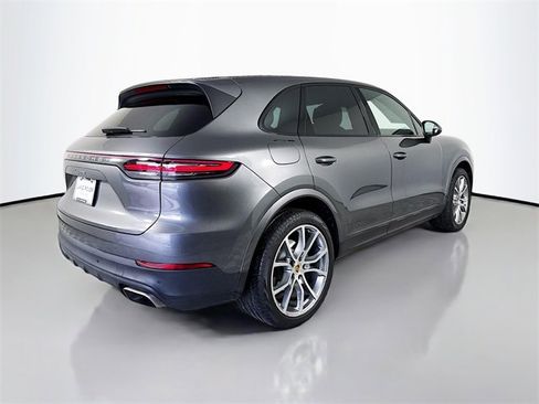 Used 2019 Porsche Cayenne image 3