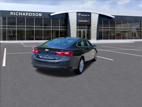 Used 2023 Chevrolet Malibu LT w/ Driver Confidence Package FWD image 5