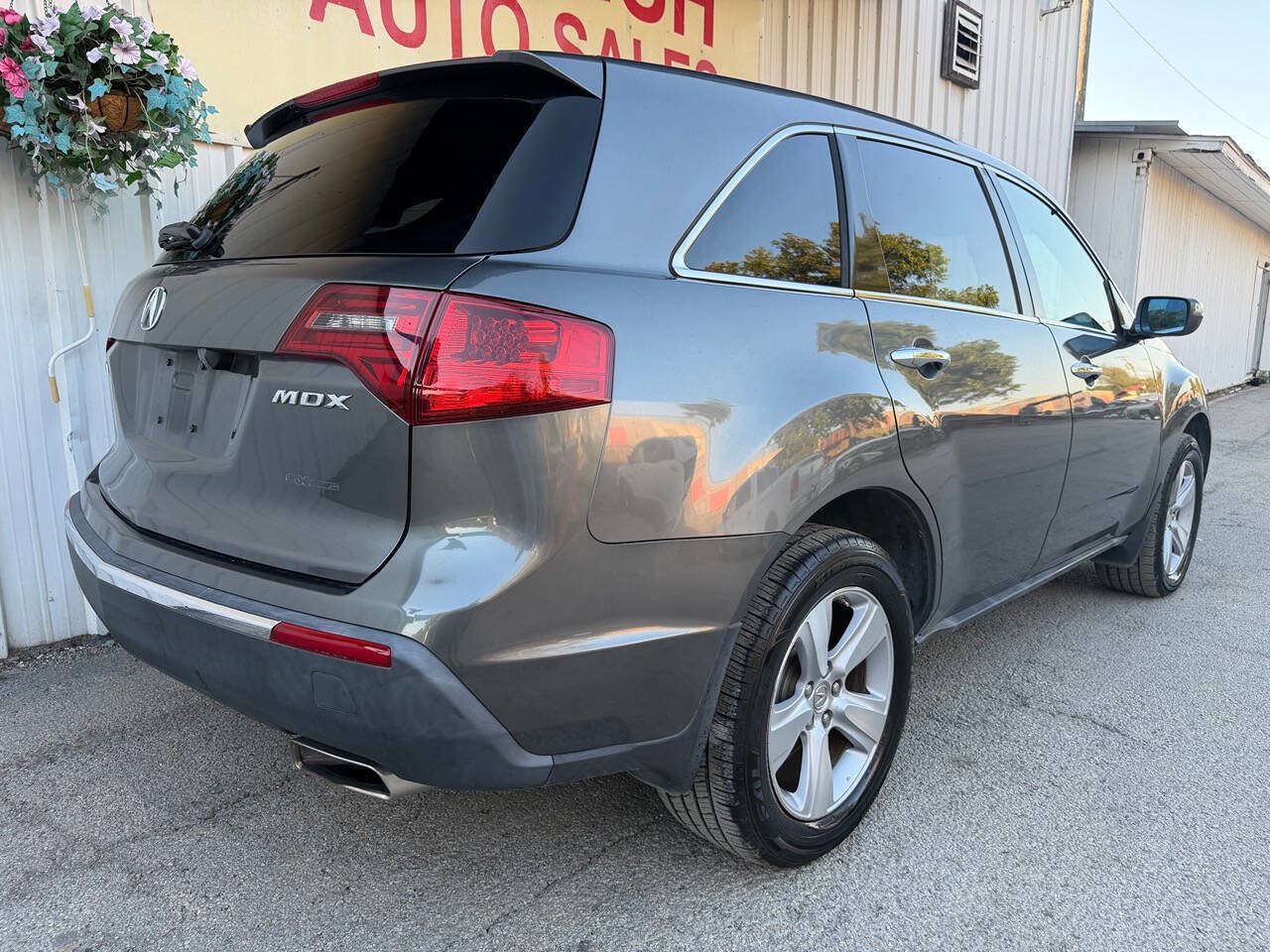 Used 2010 Acura MDX w/ Technology Package AWD/4WD image 4