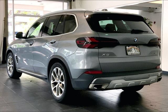 Used 2024 BMW X5 xDrive40i AWD/4WD image 5