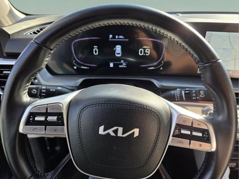 Used 2024 Kia Telluride S FWD image 17