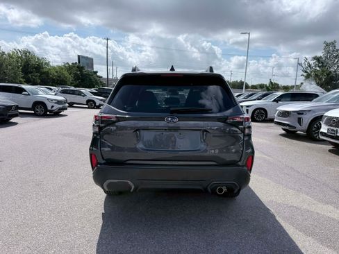Used 2025 Subaru Forester Limited AWD/4WD image 5