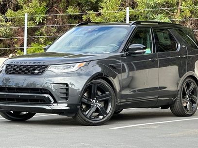 New 2025 Land Rover Discovery Dynamic SE