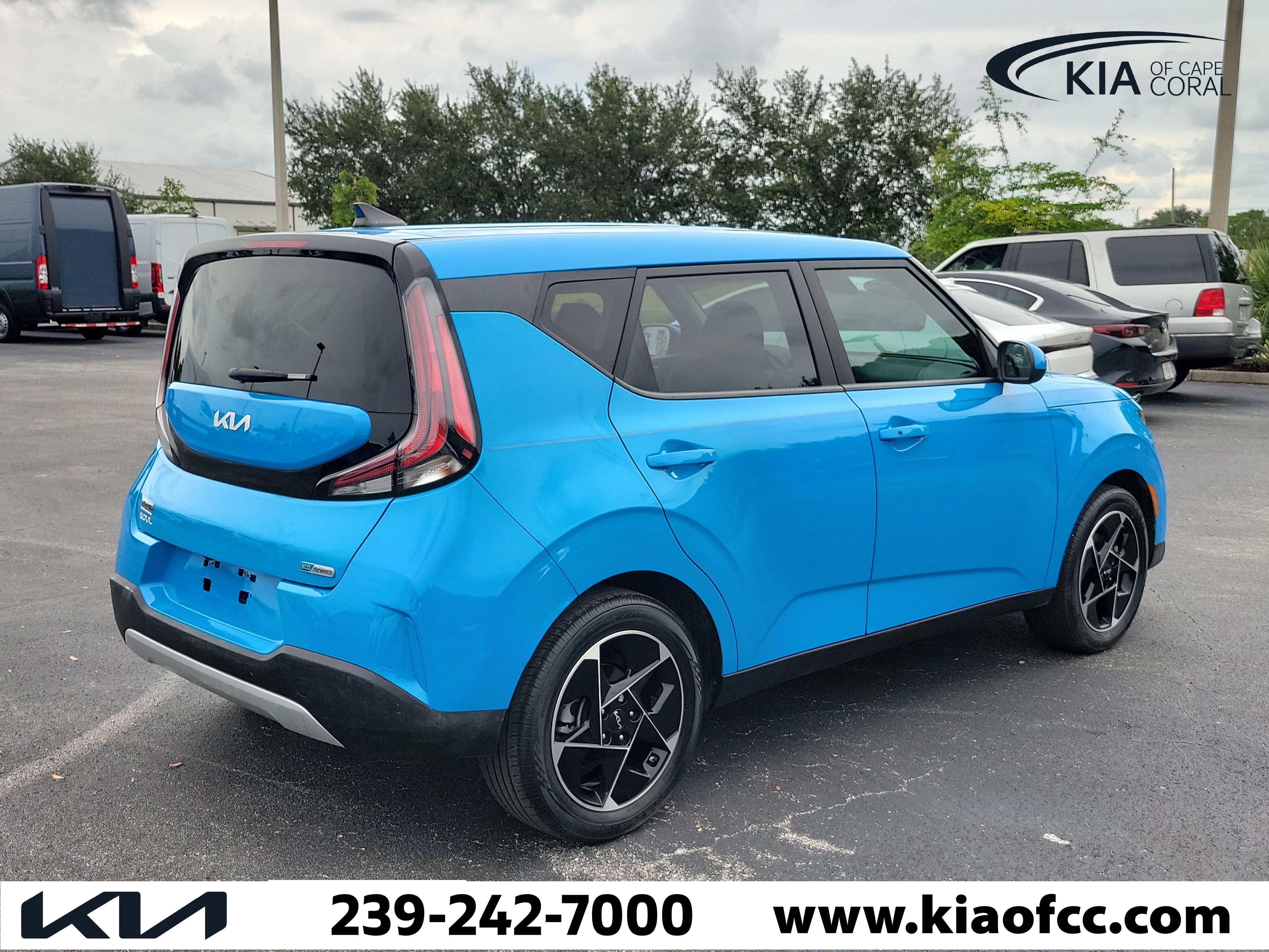 Certified 2025 Kia Soul EX FWD image 6