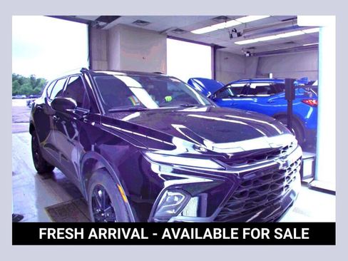 Used 2024 Chevrolet Blazer LT w/ Midnight/Sport Edition FWD image 1