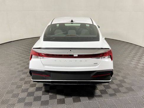 New 2025 Hyundai Elantra SEL image 10