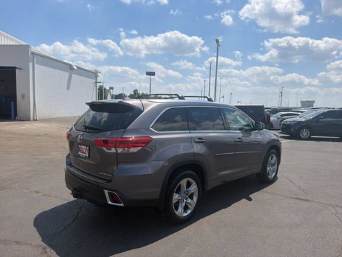 Used 2018 Toyota Highlander Limited AWD/4WD image 8