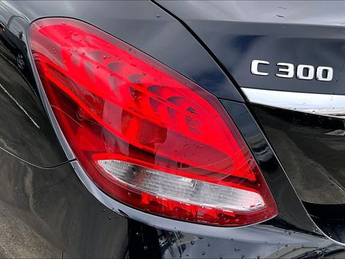 Used 2017 Mercedes-Benz C 300 Sedan image 26