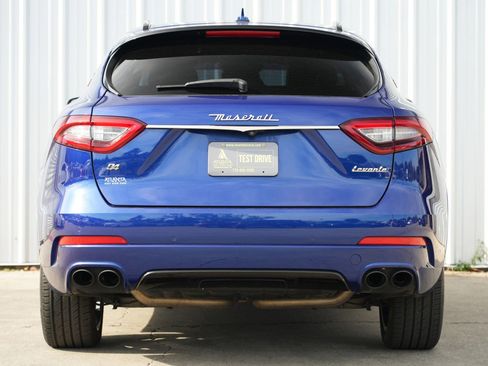Used 2019 Maserati Levante image 10