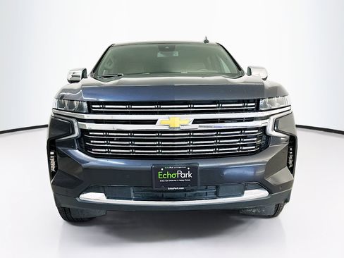 Used 2023 Chevrolet Suburban Premier image 2