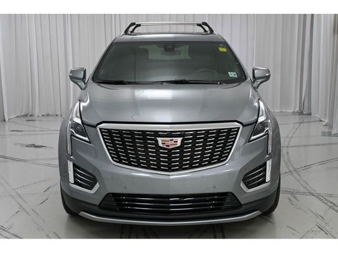 Certified 2023 Cadillac XT5 Premium Luxury image 3