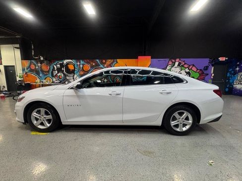 Used 2022 Chevrolet Malibu LS w/ Driver Confidence Package II FWD image 2
