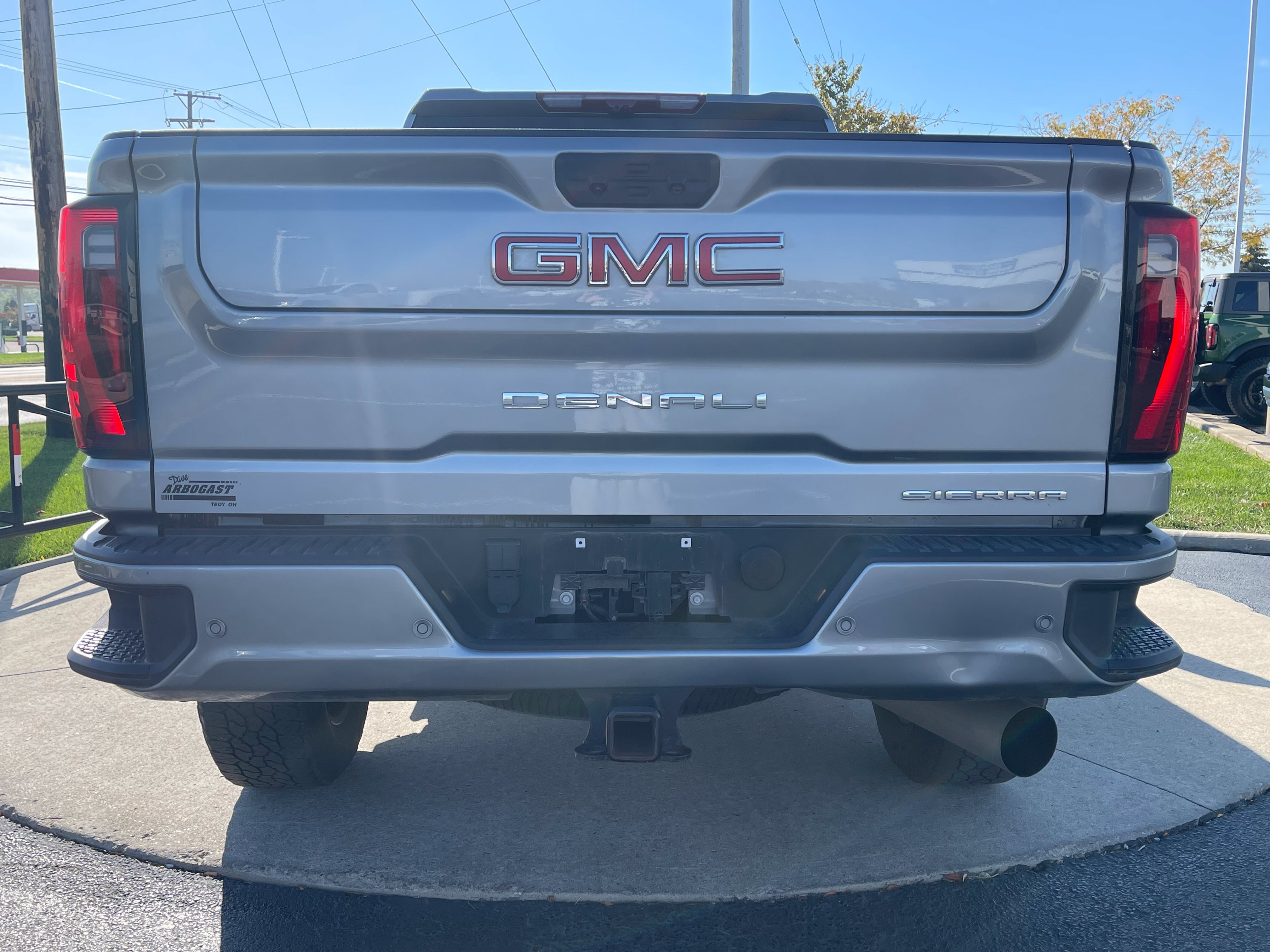 Used 2024 GMC Sierra 2500 Denali w/ Denali Reserve Package AWD/4WD image 6