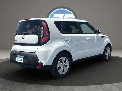 Used 2016 Kia Soul FWD image 9