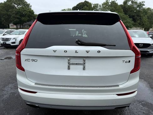 Used 2016 Volvo XC90 T6 Momentum w/ Momentum Plus Package AWD/4WD image 6