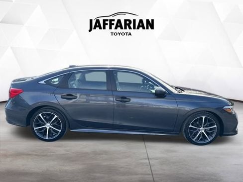 Used 2023 Honda Civic Touring image 4