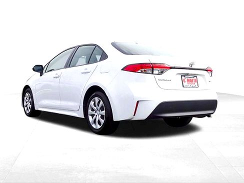 Used 2024 Toyota Corolla LE FWD image 6